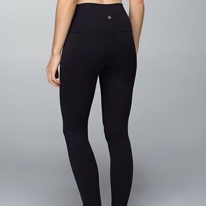 Lululemon size 12 Wunder Under high rise pants