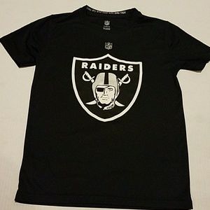 Boys NFL Raiders Dri-fit tee Sz sm 8