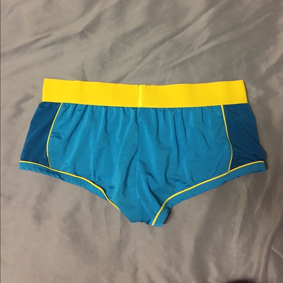 Papi Trunks - Picture 2 of 6