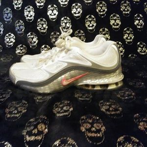 *EUC* Nike Reax
