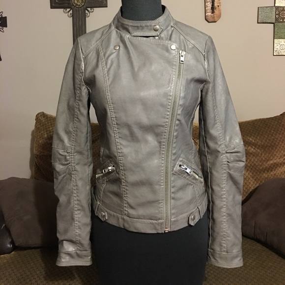 Forever 21 Moto Jacket - Picture 2 of 7
