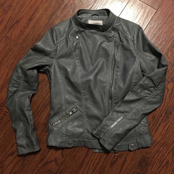 Forever 21 Moto Jacket - Picture 4 of 7