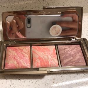 Hourglass Ambient Lighting Blush Palette