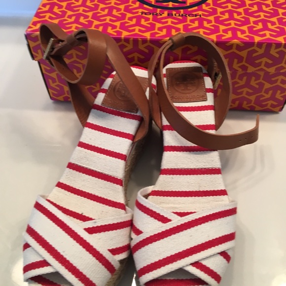 Tory Burch wedge sandal/size 7 - Picture 5 of 5