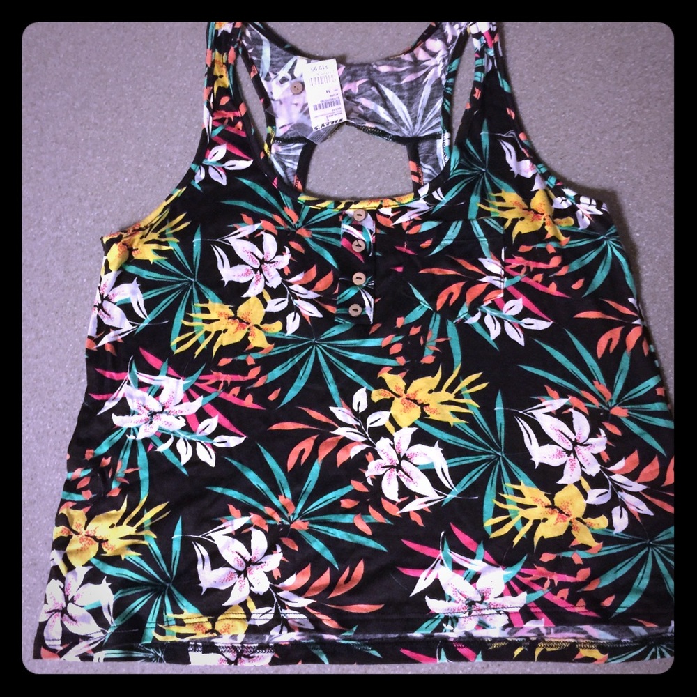 BNWT•COLORFUL FLORAL TANK•