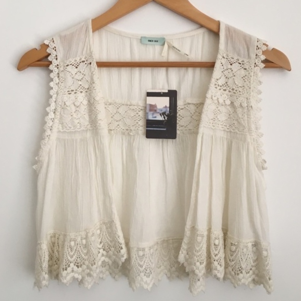 NWT Urban Outfitters White Lace Boho Vest XS