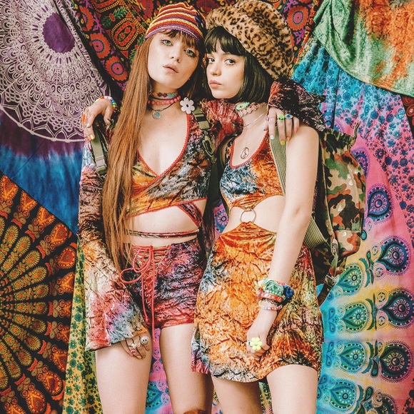 Current Mood Groovy Baby Velvet Bell Top - Picture 5 of 7