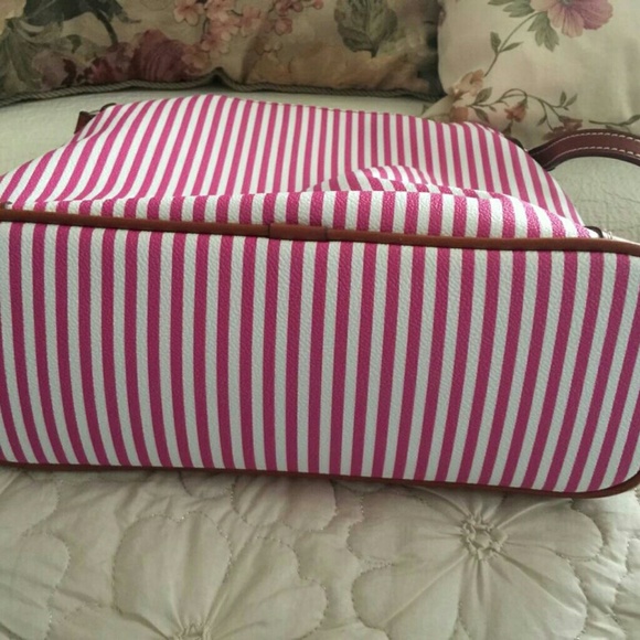 Dooney & Bourke bag, Pristine condition - Picture 5 of 5