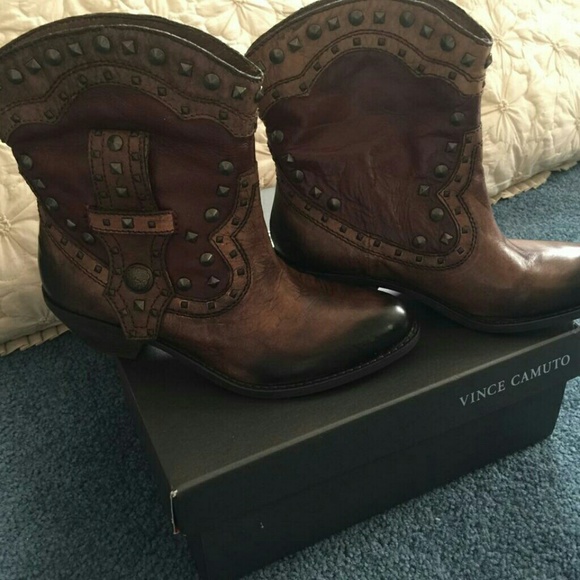 NWOT Vince Camuto Boots - Picture 2 of 3