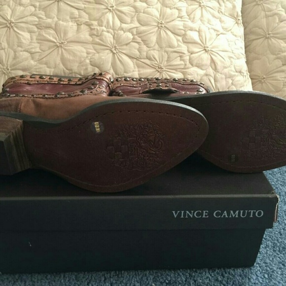 NWOT Vince Camuto Boots - Picture 3 of 3