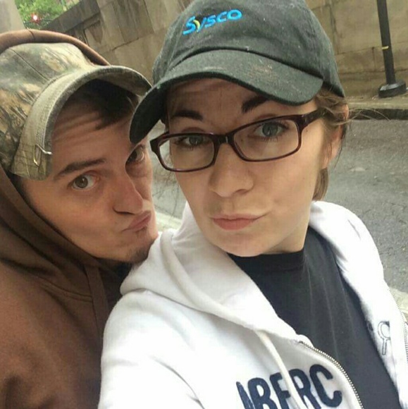 Meet your Posher, Miranda - Picture 2 of 4