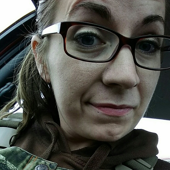 Meet your Posher, Miranda - Picture 4 of 4