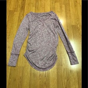 Cute Liz Lange maternity top🌺