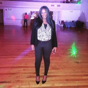 Meet your Posher, Mika