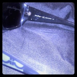 ferragamo glasses
