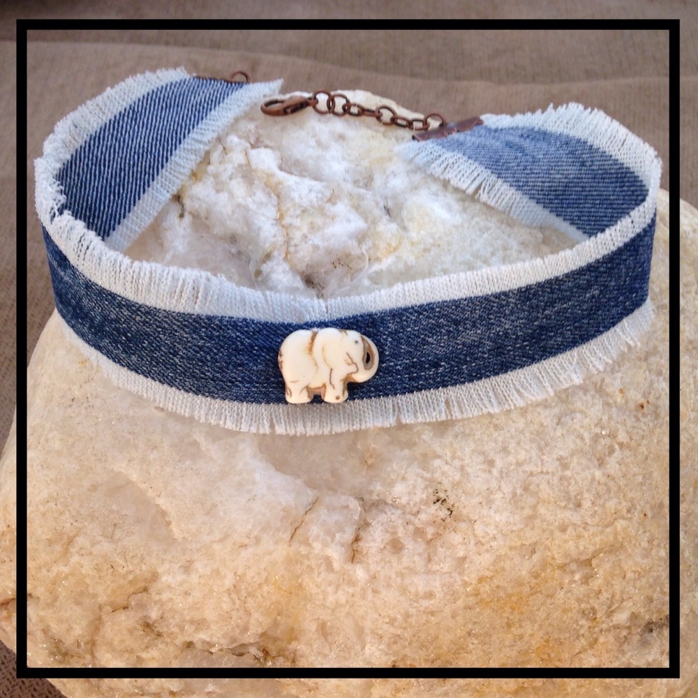 DENIM CHOKER NECKLACE DISTRESSED JEAN CHOKER