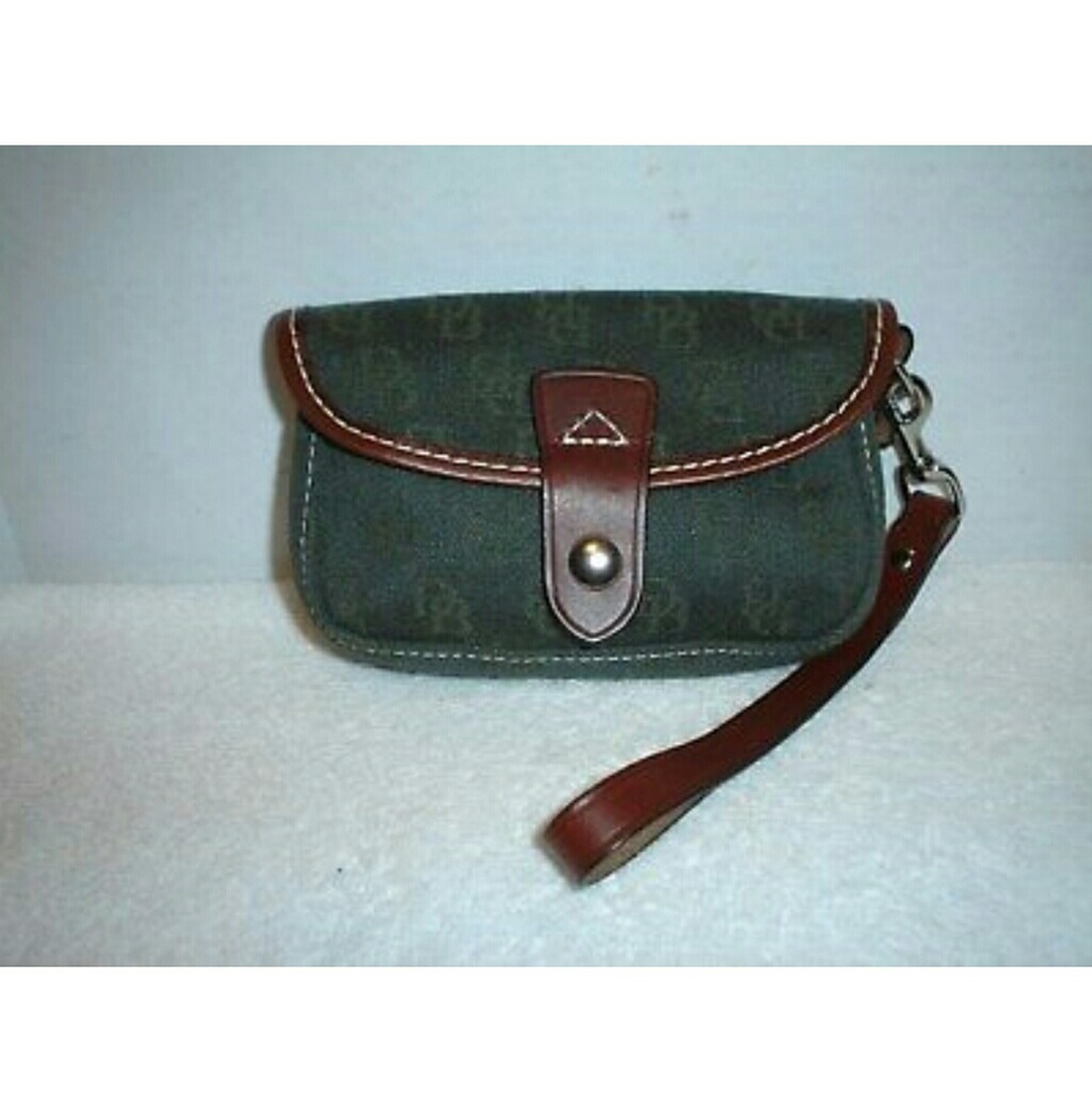 Dooney & Bourke Signature Wristlet