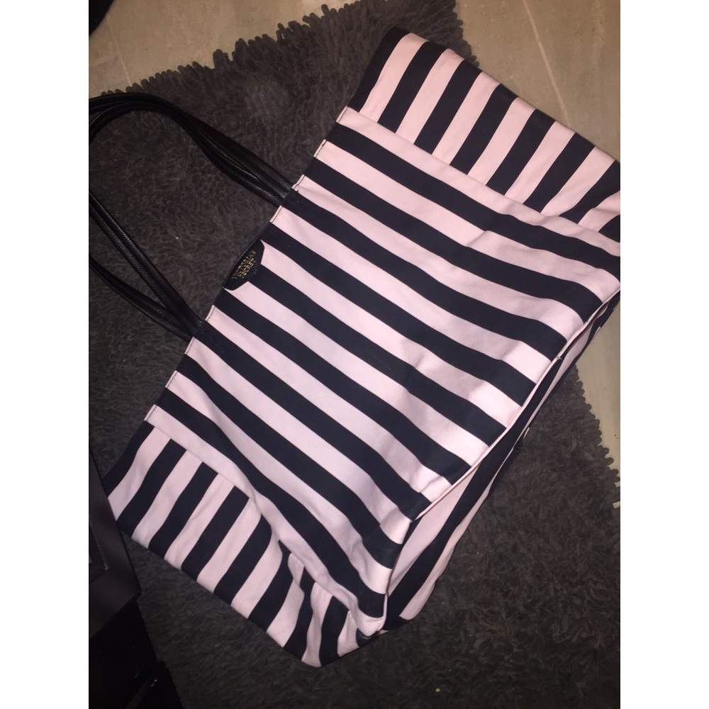 Victoria’s Secret Tote!