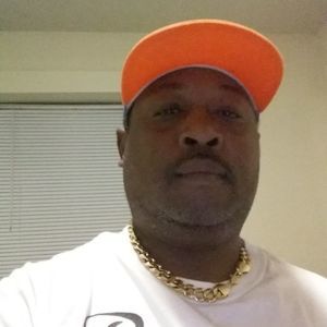 Meet your Posher, Gregory