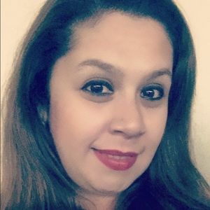 Meet your Posher, Marisa