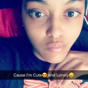 Meet your Posher, Dolores