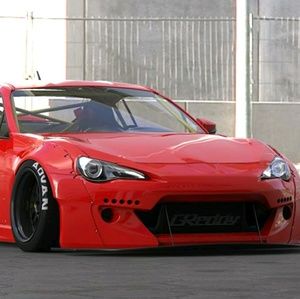 Meet your Posher, Logan