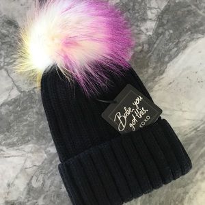H.E.Rossi black knit hat with real fur Pom