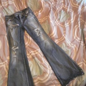 AE jeans  distressed boot cut cute with wedges