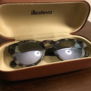 ILLESTEVA Gray Leonard Tortoise Mirrored Sunnies