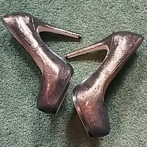 Sky High Snakeskin Chinese Laundry Platforms 8 M - Picture 7 of 8