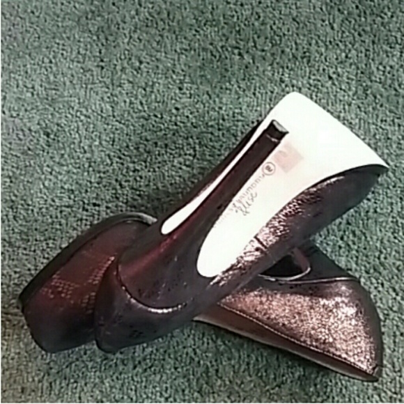 Sky High Snakeskin Chinese Laundry Platforms 8 M - Picture 8 of 8