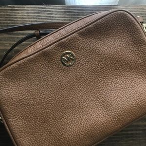 Michael kors cross body