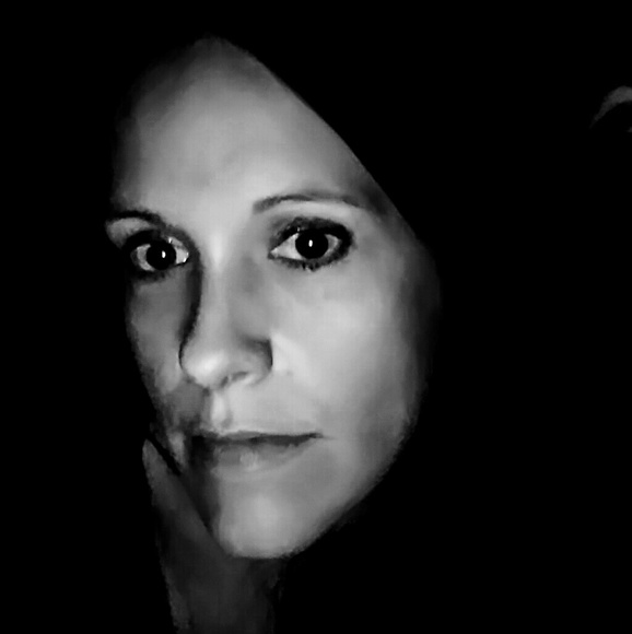 Meet your Posher, Brad and Nichole - Picture 2 of 3