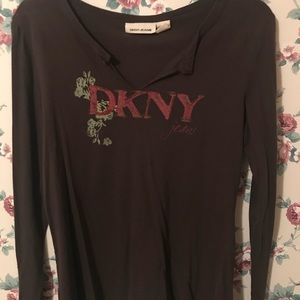 DKNY Long Sleeve Tee 🔴🔴 SALE 🔴🔴