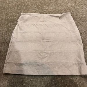 Express body con skirt