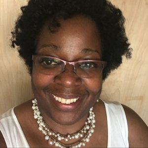 Meet your Posher, Cecelia