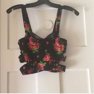 🌸Free with any purchase🌸Black Crop Top