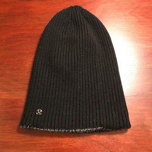 Lululemon reversible winter hat