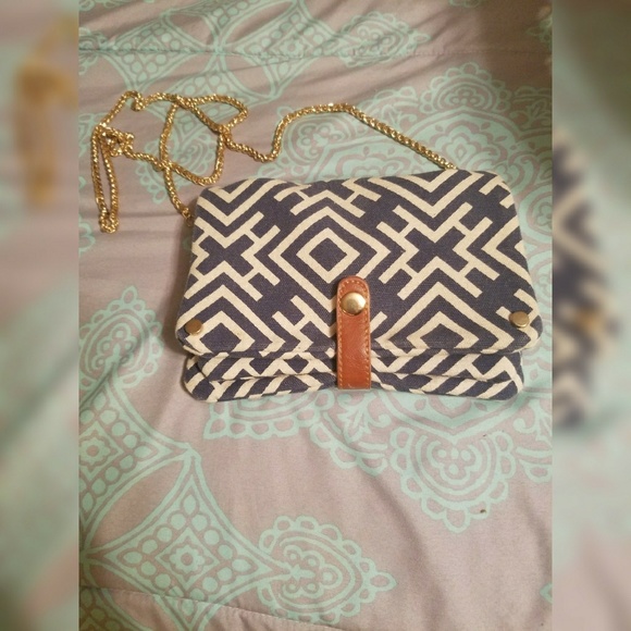Francesca's Collections Handbags - Francesca's Boutique Crossbody Bag.