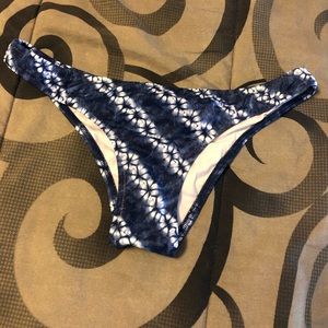 Victoria Secret Itsy Bottom