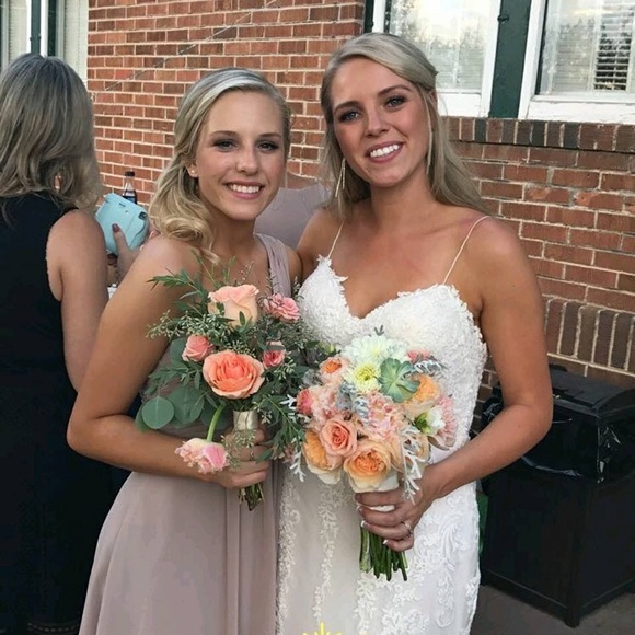 Meet your Posher, Cassie - Picture 1 of 1