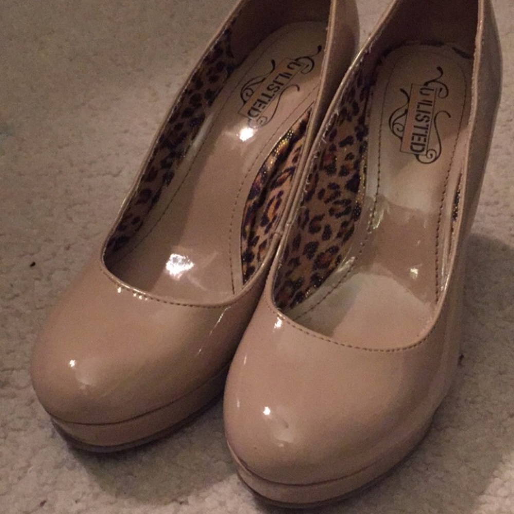 High heels (Color: Nude)