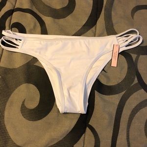 Victoria Secret Itsy Bottom