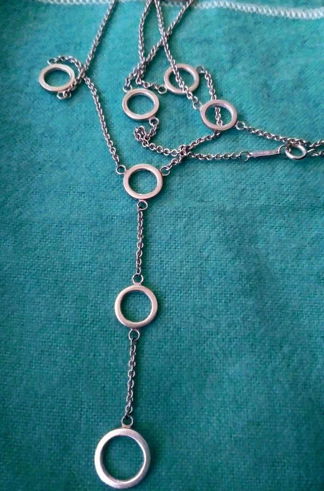🌟TIFFANY & Co. -  "RARE" OPEN CIRCLE - Picture 2 of 2