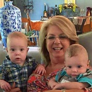 Meet your Posher, Sandy