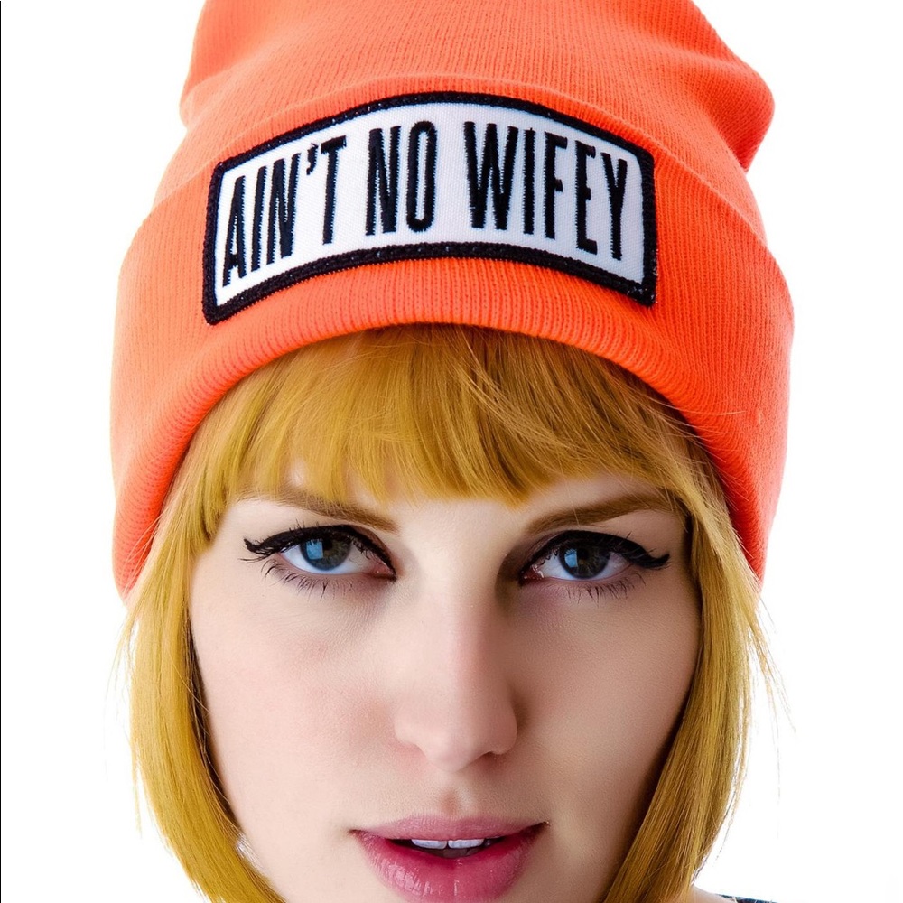 Dimepiece Ain’t no wifey beanie