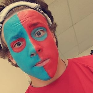 Meet your Posher, Raylan