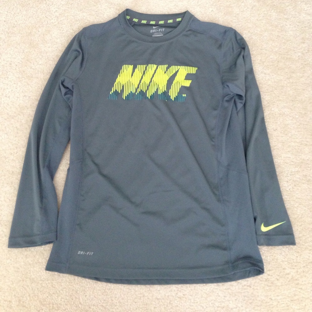 Nike DRI-FIT boys shirt size L