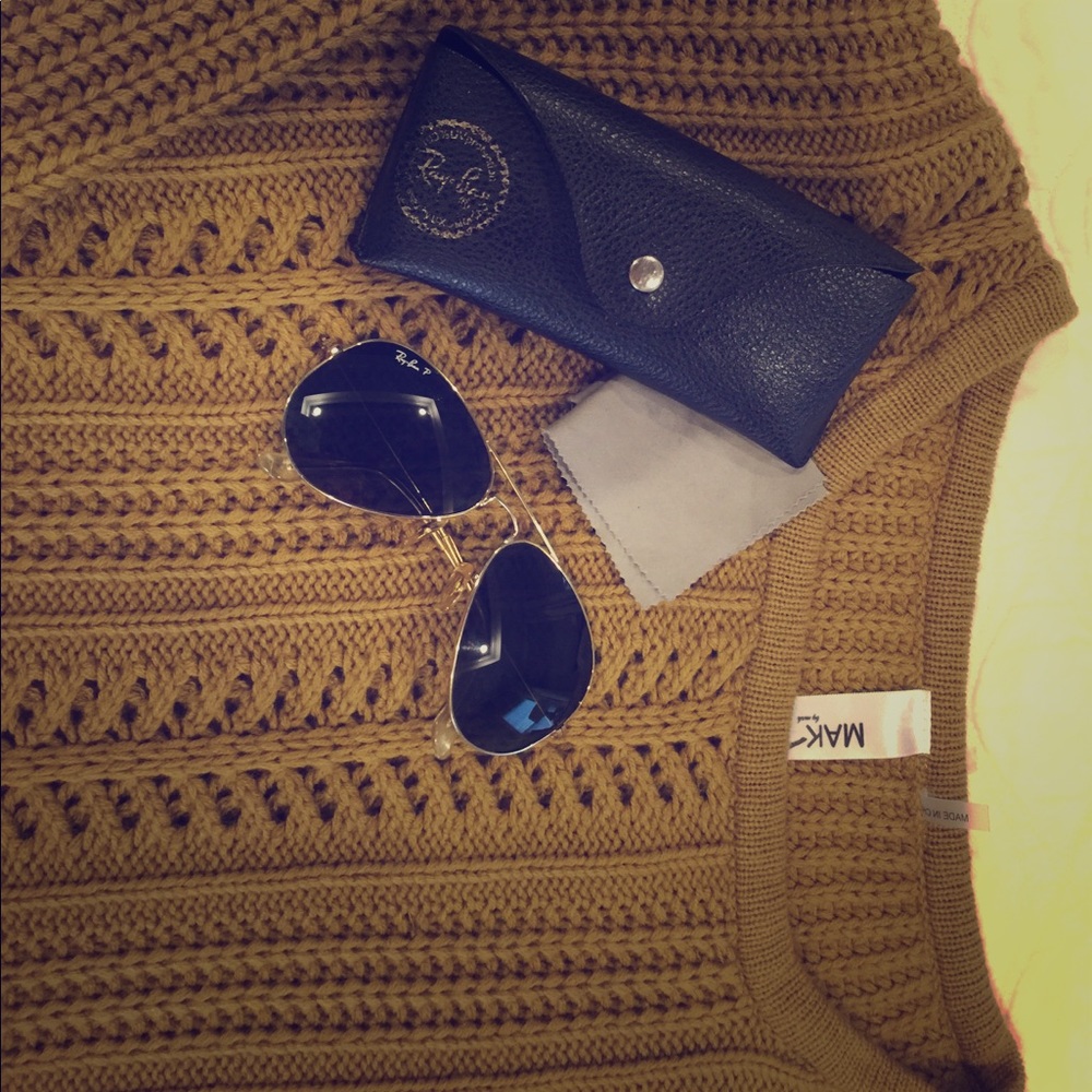 Classic aviator Ray bans