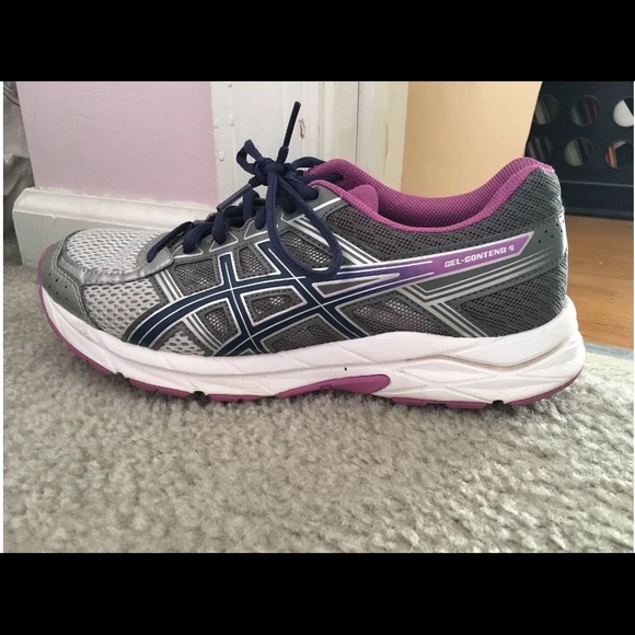 Women’s ASICS sneakers - Picture 1 of 4